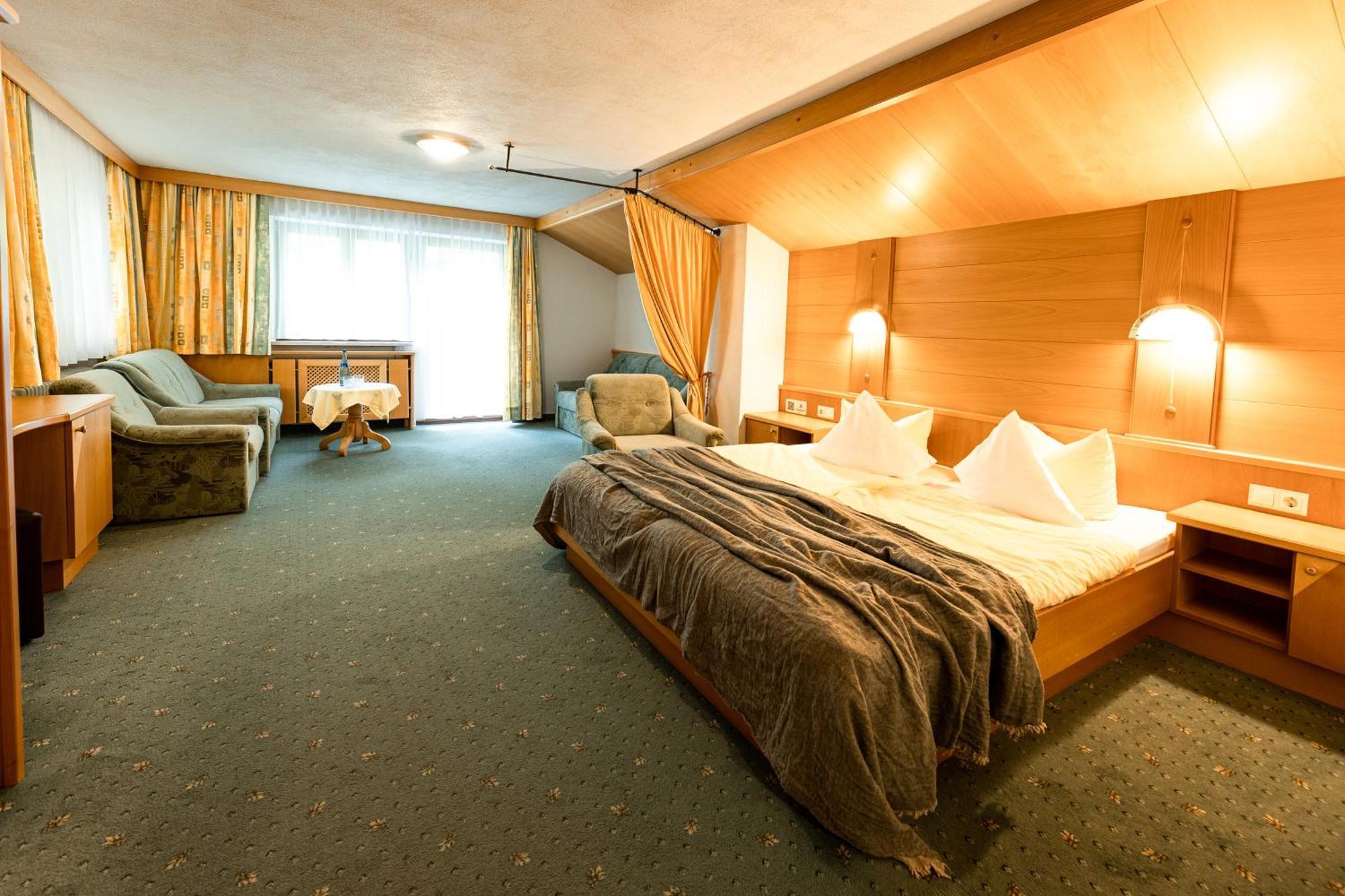 Hotel Edelweiss كاونرتال المظهر الخارجي الصورة